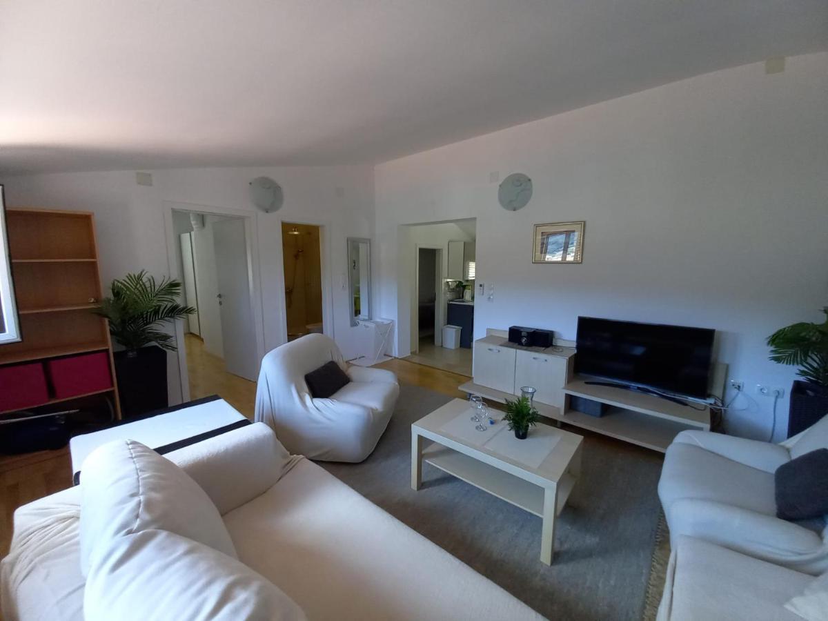Apartman Marina Sa Parkingom Jelsa  Exterior foto